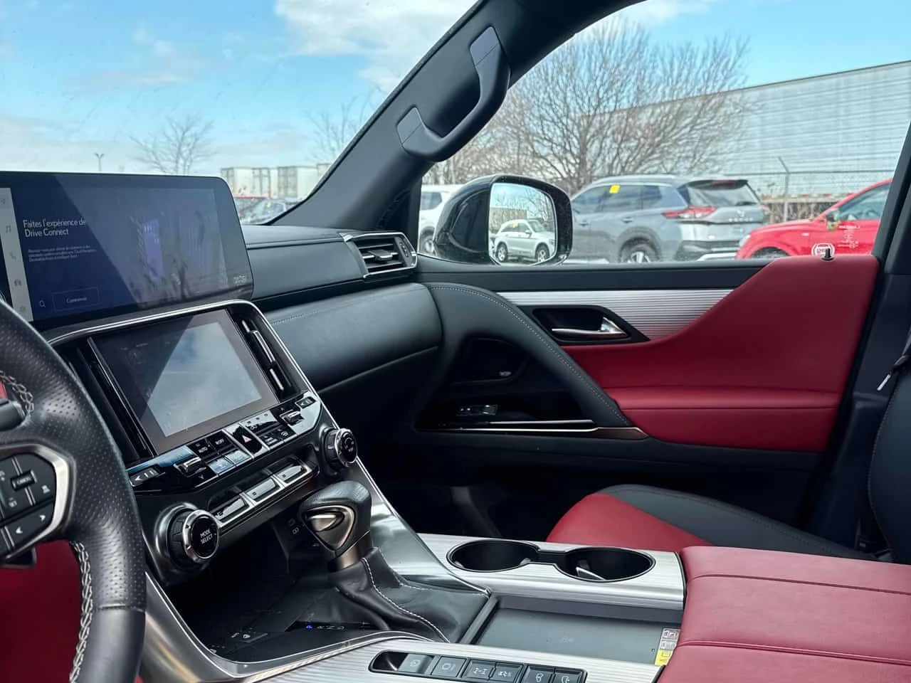 Lexus LX 600 /360/DIS/MARK LEVINSON/HEAD UP, снимка 16 - Автомобили и джипове - 53924162