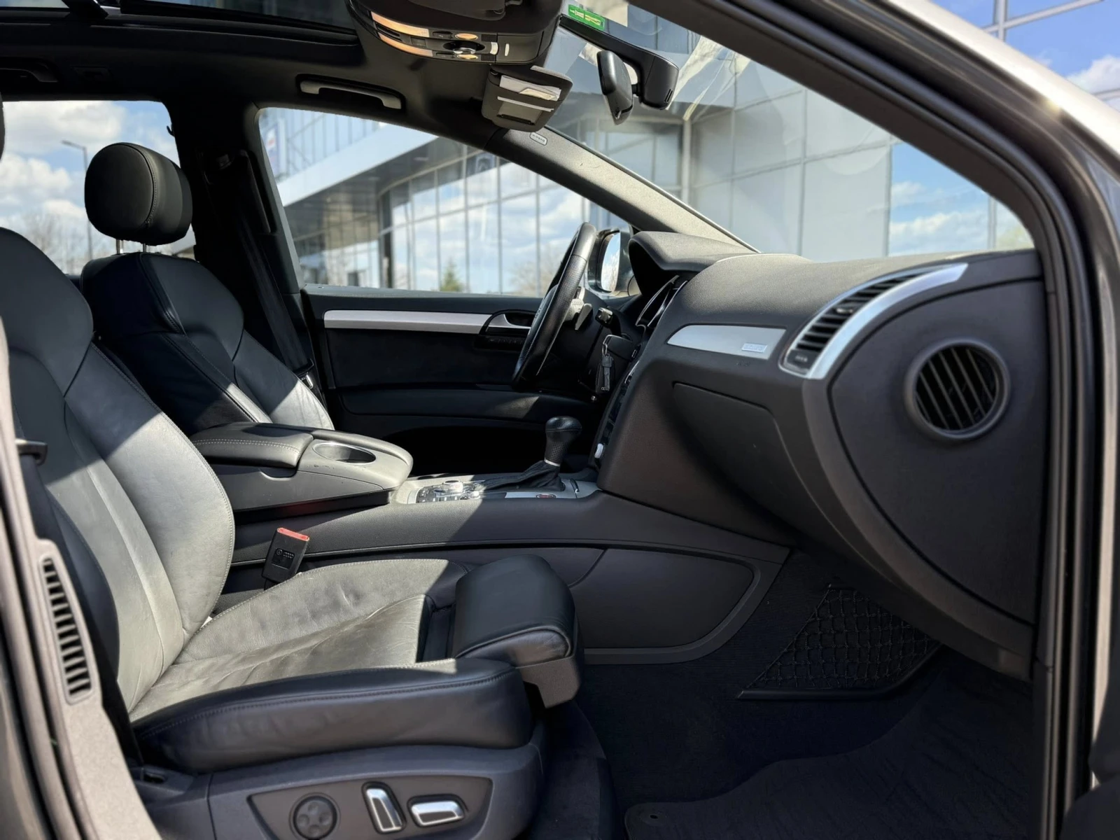 Audi Q7 3 х S line ! 7 местна, снимка 16 - Автомобили и джипове - 54163480