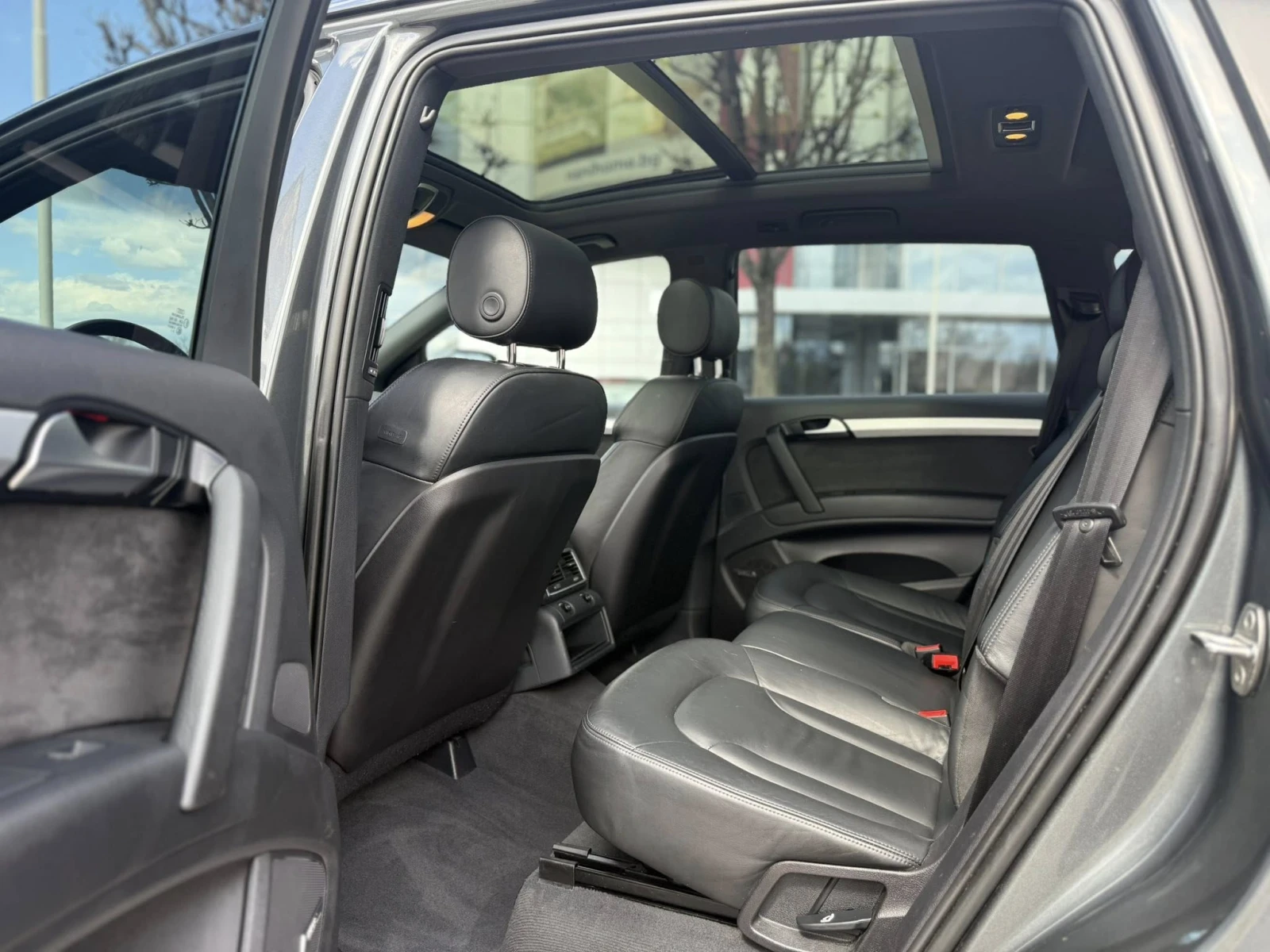 Audi Q7 3 х S line ! 7 местна, снимка 12 - Автомобили и джипове - 54163480