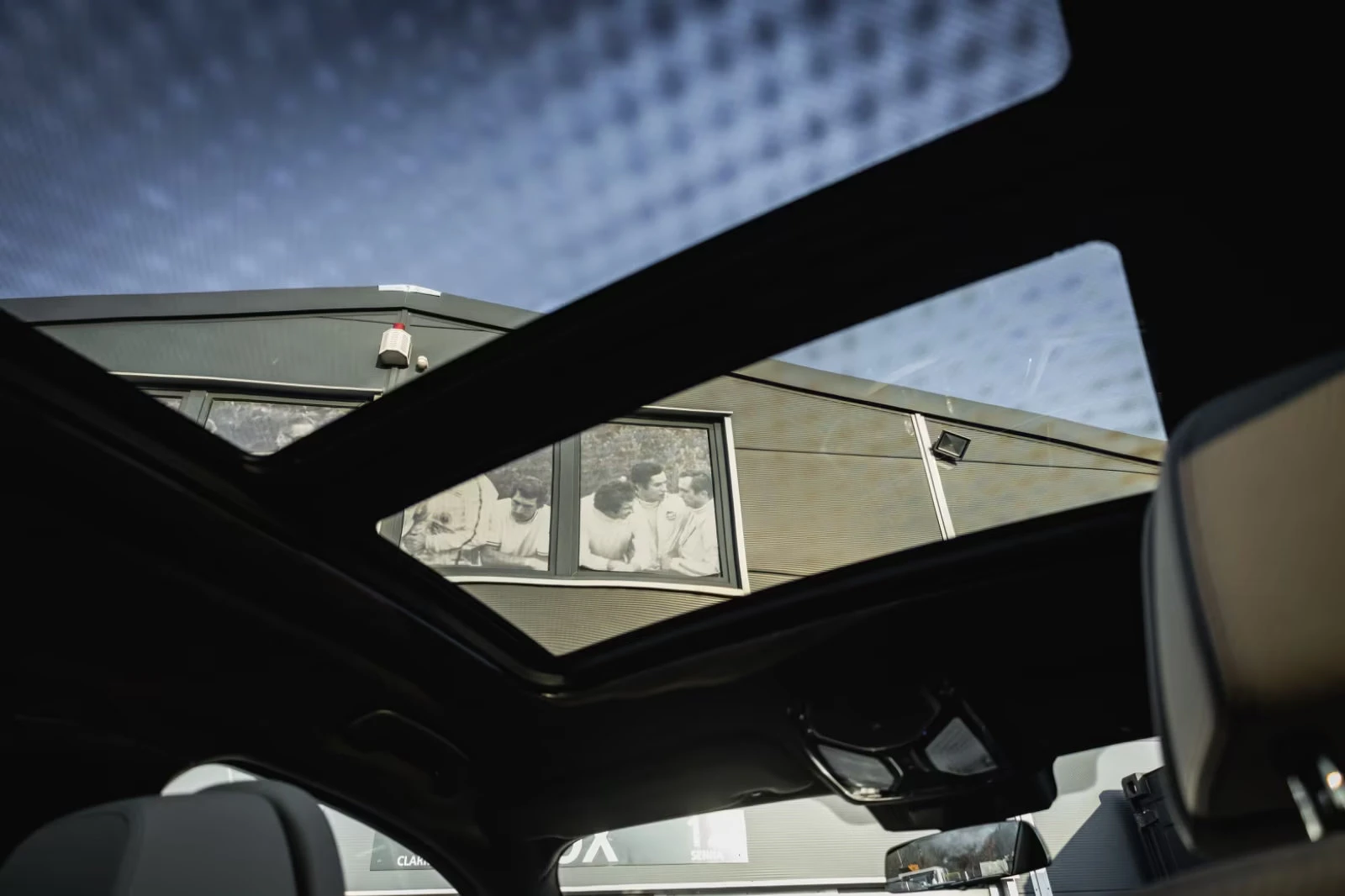 BMW X7 xDrive40i/340HP/7S/M-SPORT/PANO/360/MEMO/H&K/196q | Mobile.bg � ����������� 15