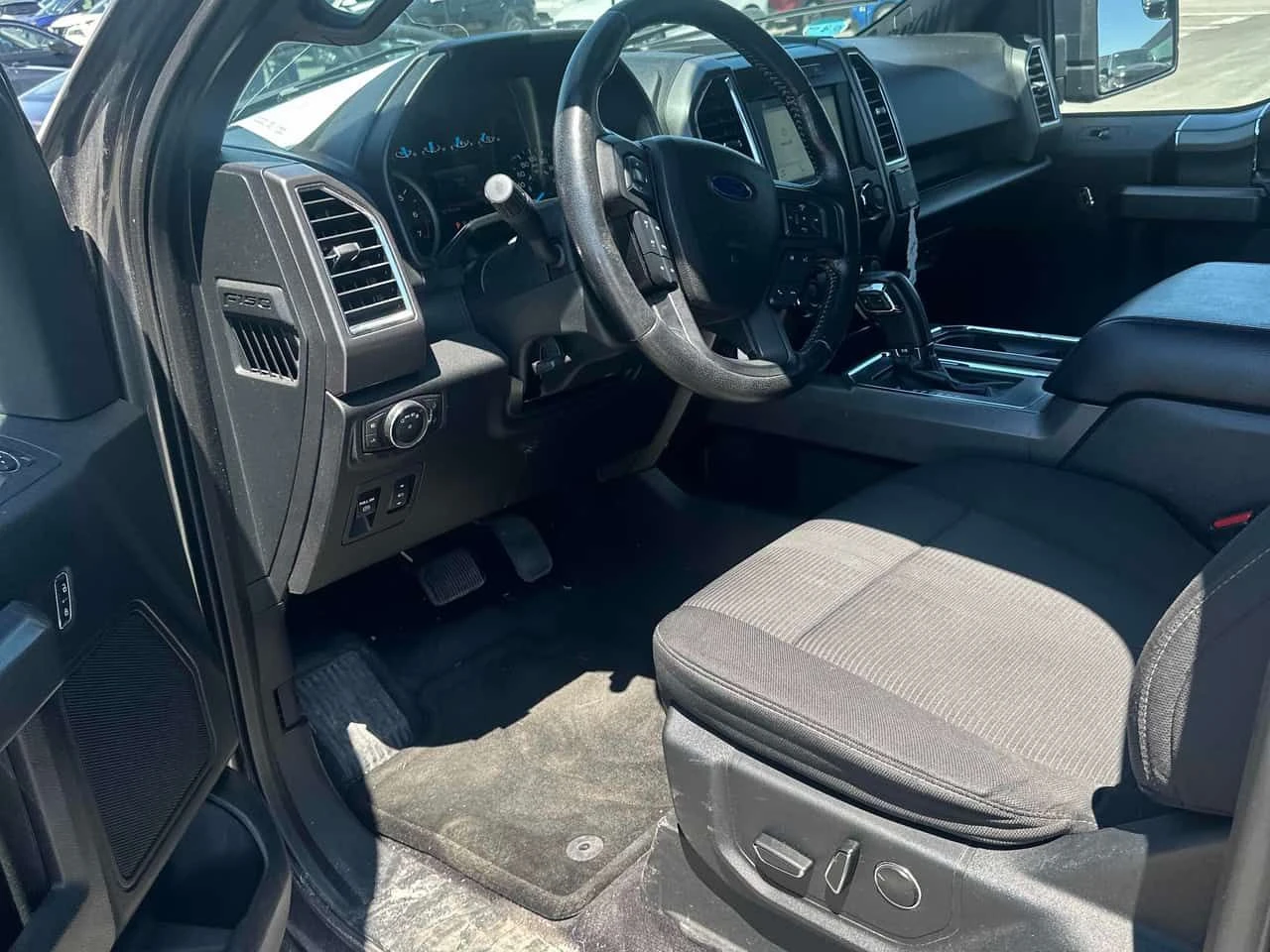 Ford F150 * 4WD SuperCrew 145 * ГЛАВНО ПРЕДСТАВИТЕЛСТВО* , снимка 7 - Автомобили и джипове - 54777802