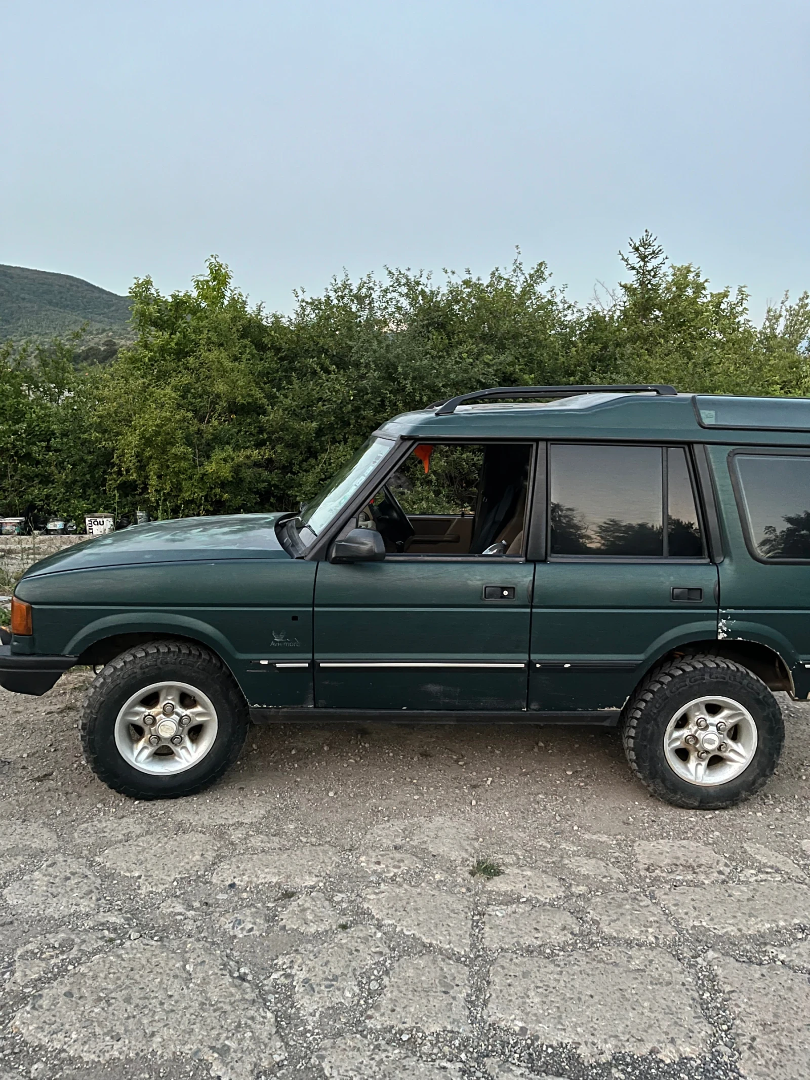 Land Rover Discovery 2.5 tdi, снимка 3 - Автомобили и джипове - 55364873