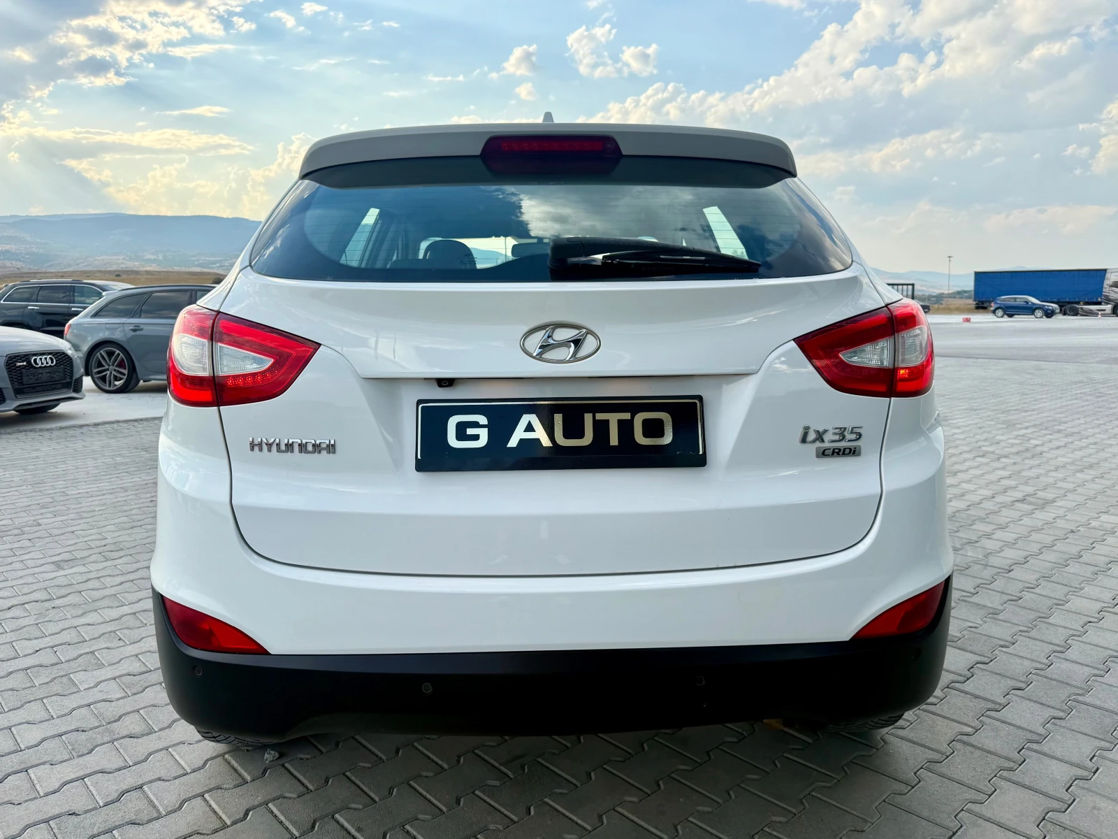 Hyundai IX35 1.7 crdi Собствен лизинг !!! Face lift full, снимка 6 - Автомобили и джипове - 55796761