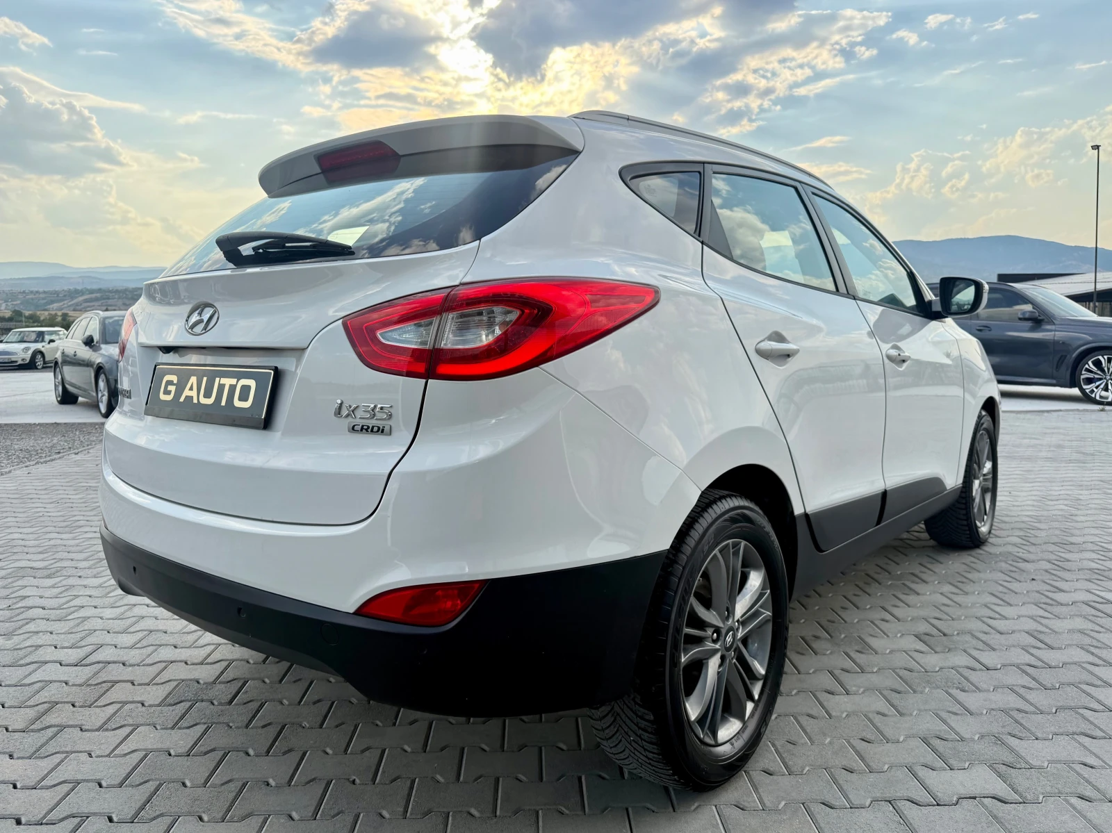 Hyundai IX35 1.7 crdi Собствен лизинг !!! Face lift full, снимка 5 - Автомобили и джипове - 55796761