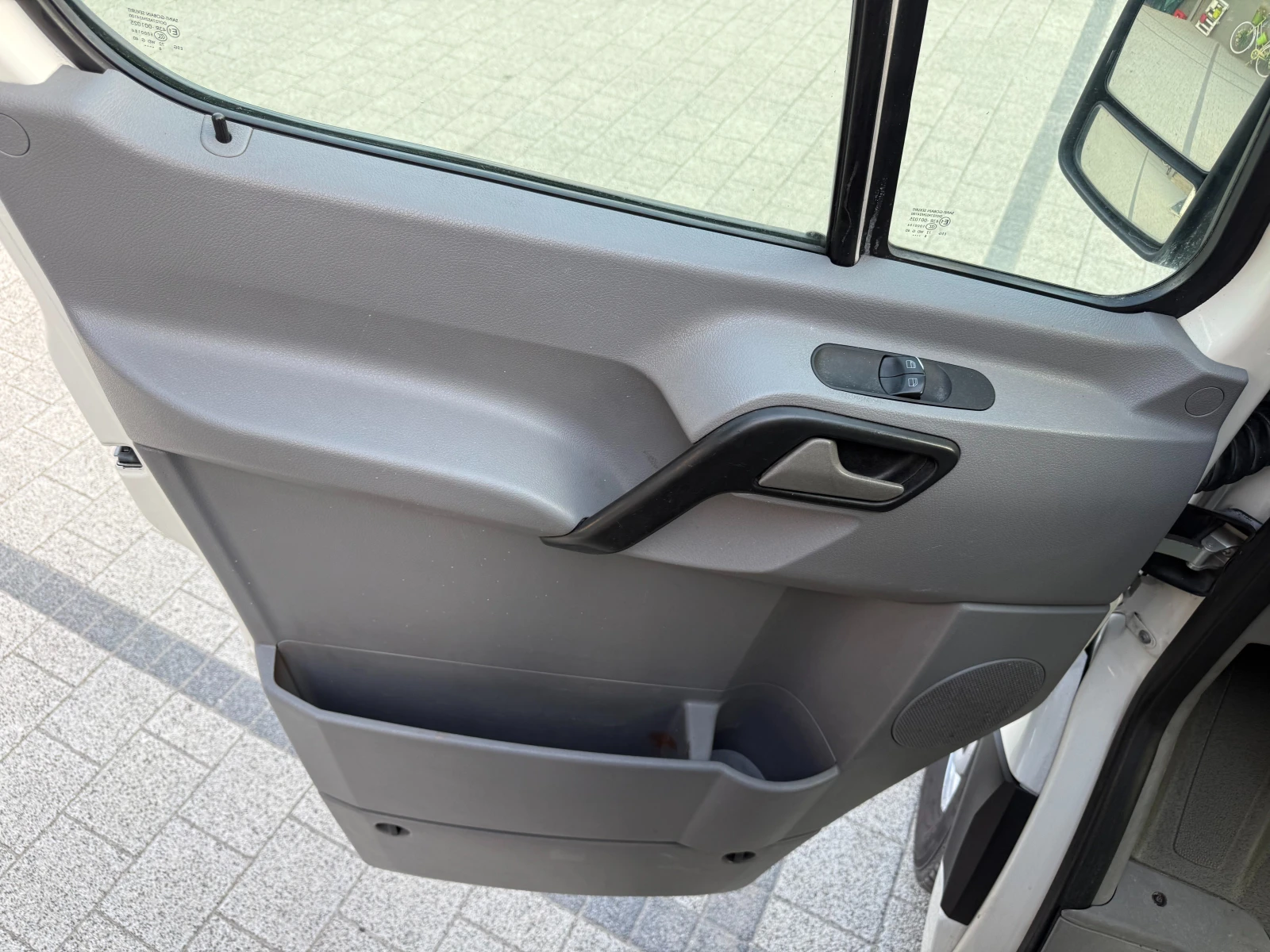 VW Crafter 2.5TDI Климатроник L2H2 Еuro 5 , снимка 15 - Бусове и автобуси - 56166677