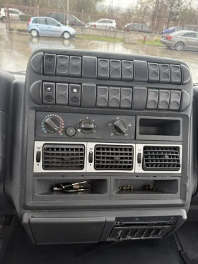 Iveco Eurocargo 100E17 с Кран - Перфектен, снимка 8