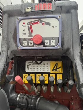 Iveco Eurocargo 100E17 с Кран - Перфектен, снимка 5