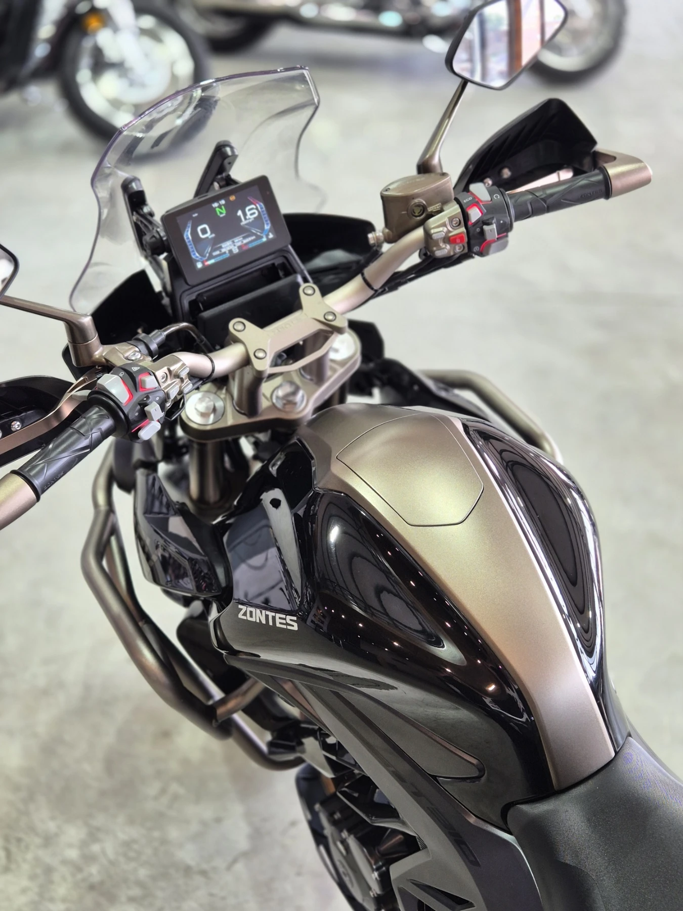 Zontes Zontes ZT310 ADV ABS А2категория! Нов внос от ШВЕЙЦАРИЯ!!, снимка 15 - Мотоциклети и мототехника - 55184500
