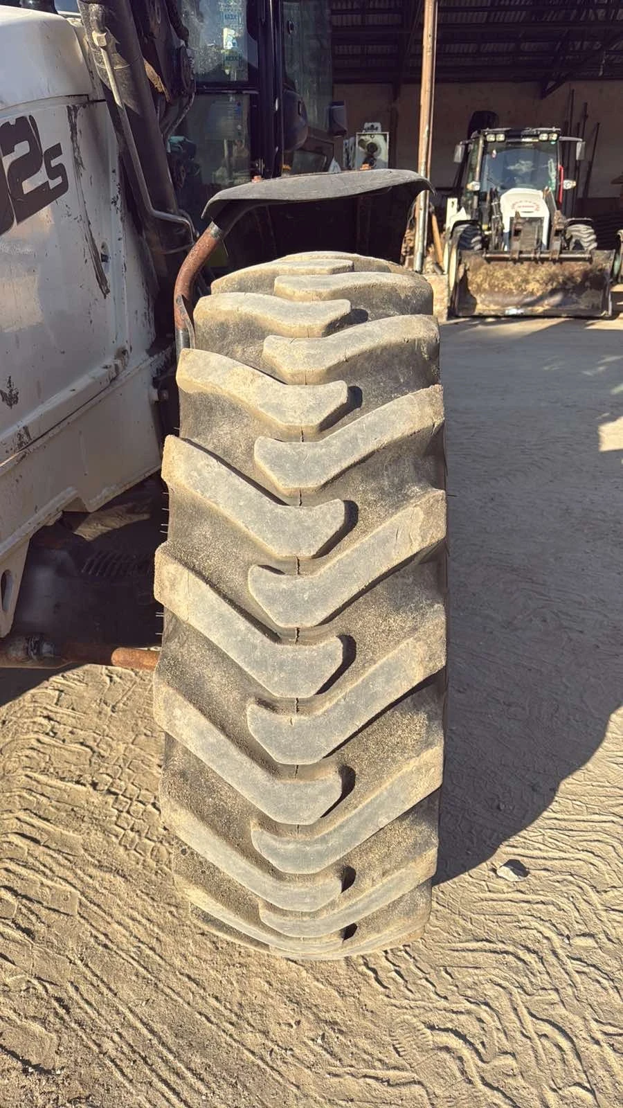 ����� Hidromek 102S 4x4x4 | Mobile.bg � ����������� 8