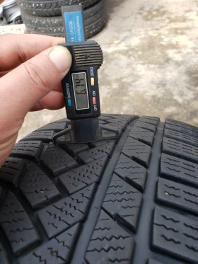 Гуми Зимни 255/50R19, снимка 9