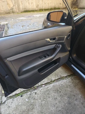 Audi A6 2.0  tfsi 6 скорости , снимка 9