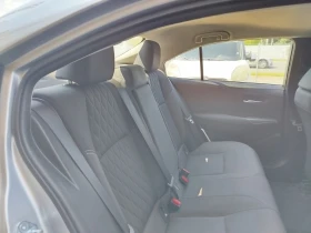 Toyota Corolla 1.8Hybrid/ 122к.с./ E-CVT, снимка 17