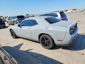 Dodge Challenger 3.6l Sxt, снимка 2