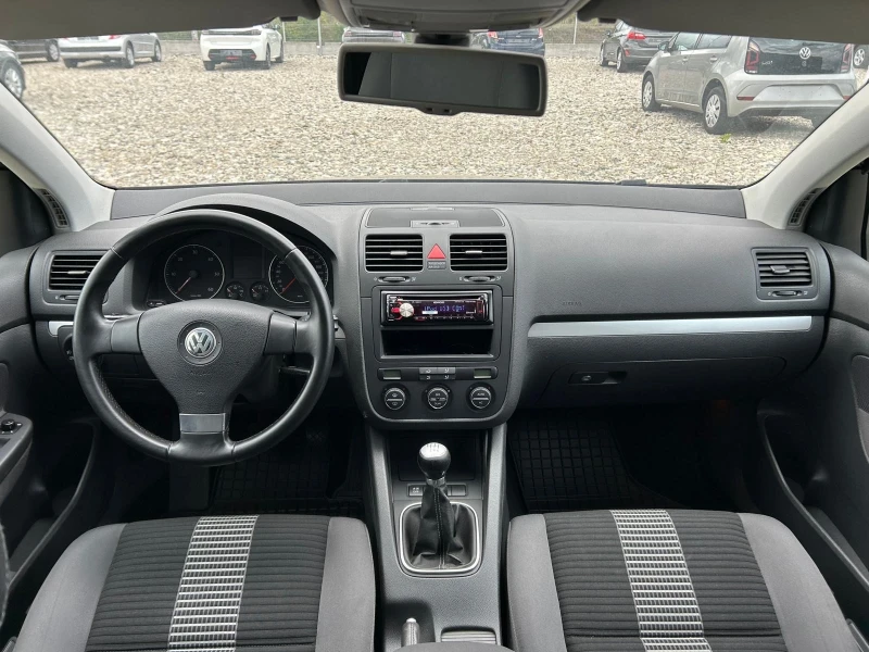 VW Golf 1.9TDI, снимка 15 - Автомобили и джипове - 47476513