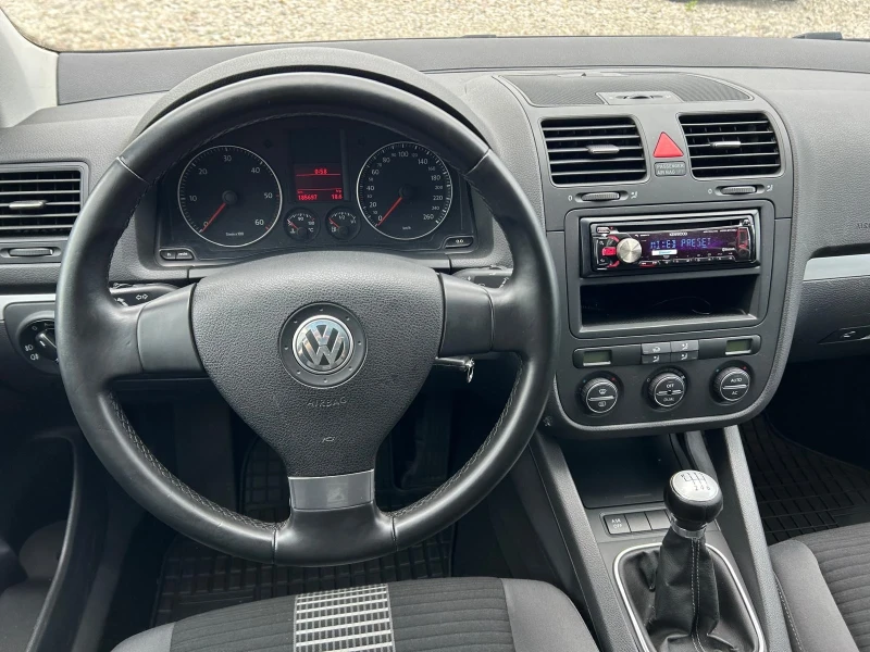 VW Golf 1.9TDI, снимка 16 - Автомобили и джипове - 47476513