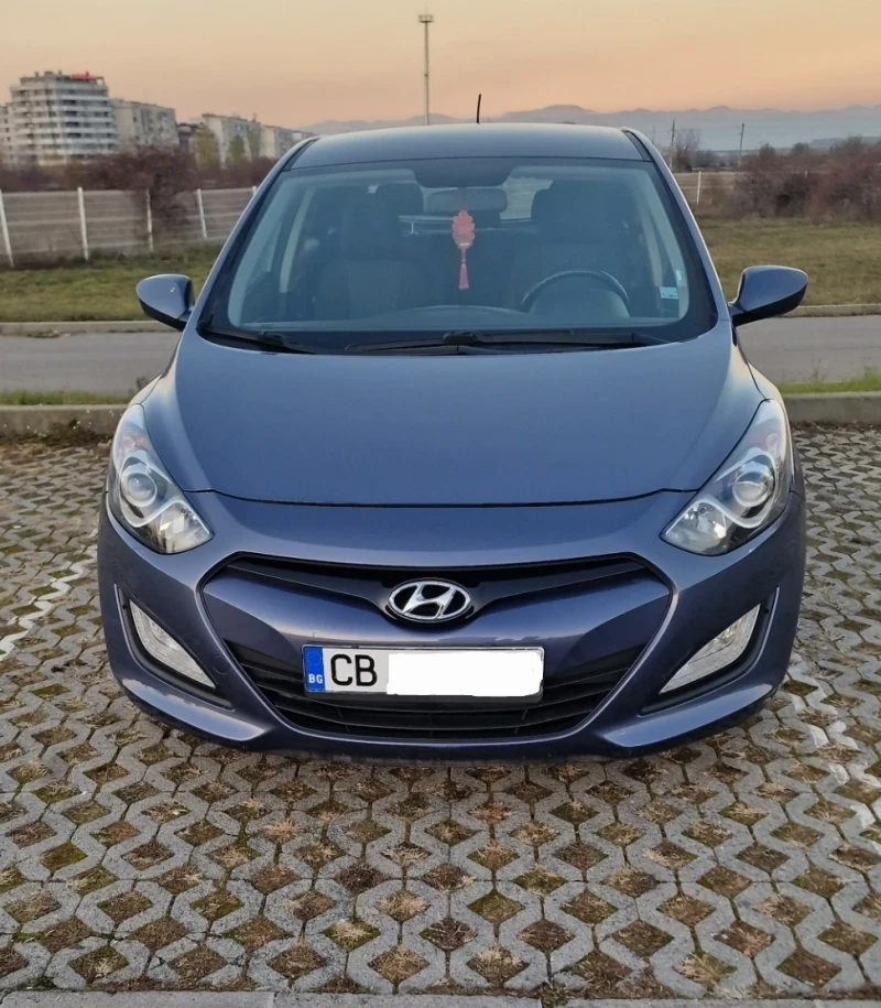 Hyundai I30, снимка 1 - Автомобили и джипове - 48003957