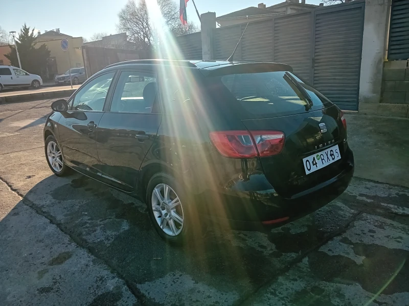 Seat Ibiza, снимка 2 - Автомобили и джипове - 48528268