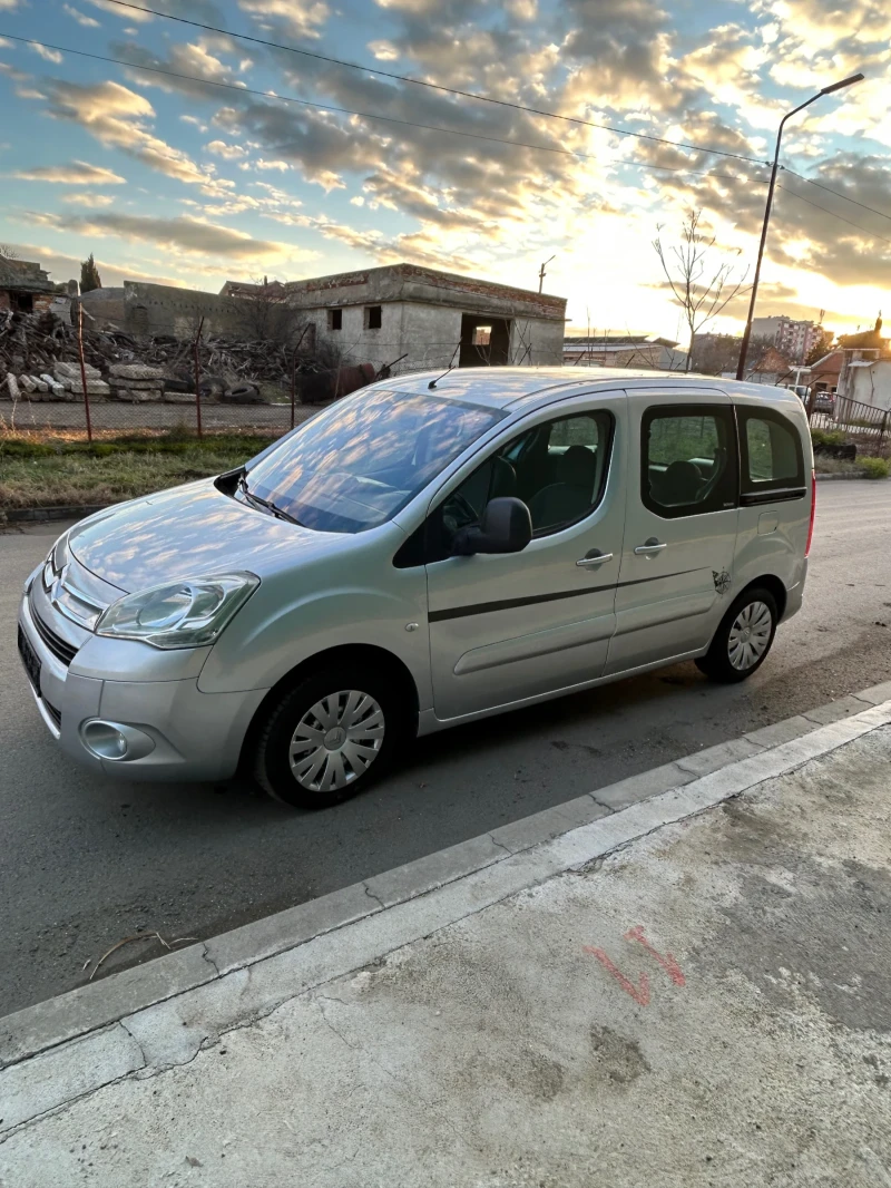 Citroen Berlingo, снимка 2 - Автомобили и джипове - 48551136