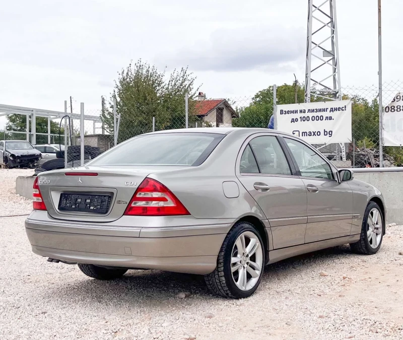 Mercedes-Benz C 200 Avtomat 2.2cdi Face , снимка 6 - Автомобили и джипове - 52639198