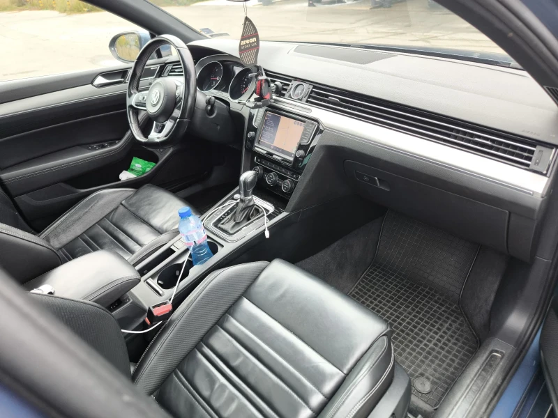 VW Passat 2.0TDI R-LINE, снимка 9 - Автомобили и джипове - 52148045
