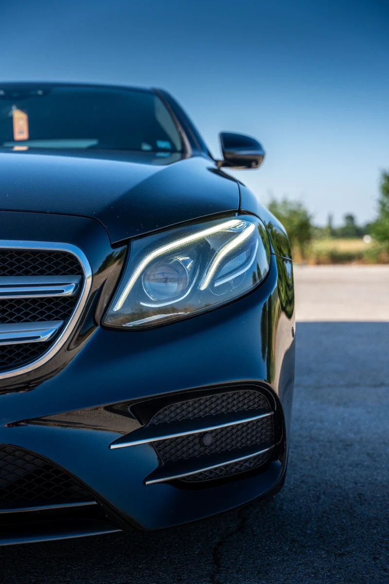 Mercedes-Benz 220, снимка 16 - Автомобили и джипове - 52673103