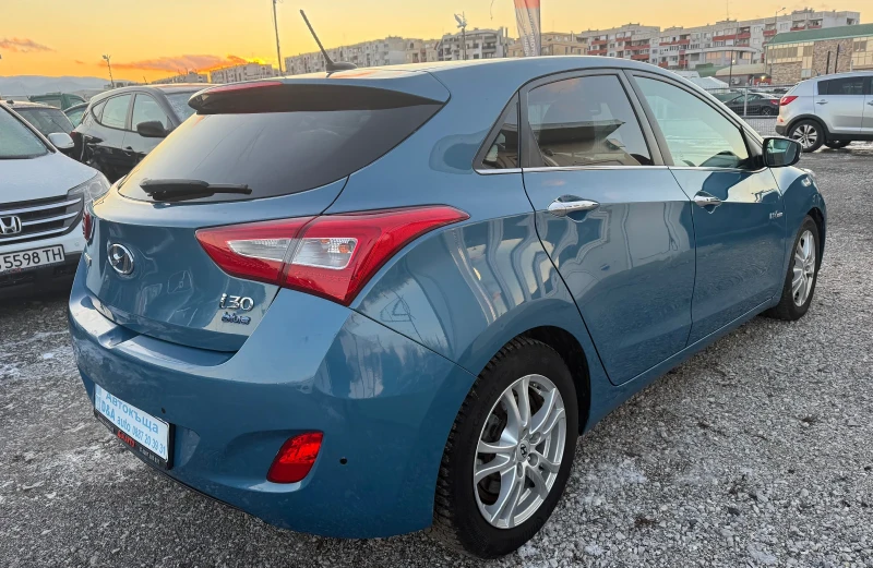 Hyundai I30 1.6I Facelift  Швейцария 135к.с, снимка 6 - Автомобили и джипове - 53089486