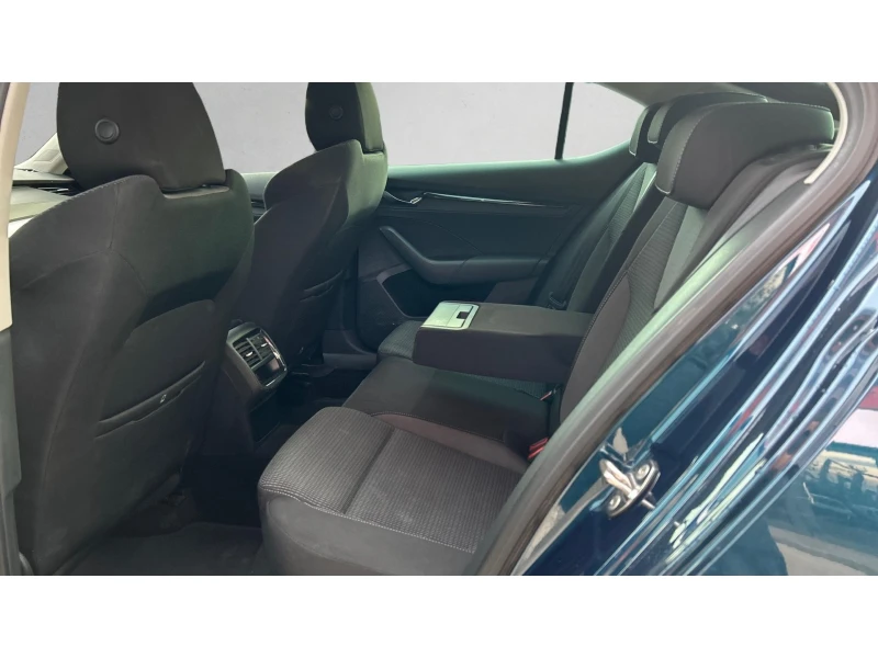 Skoda Octavia 2.0 TDi M/T, Месечна вноска от 199  , снимка 11 - Автомобили и джипове - 53270026