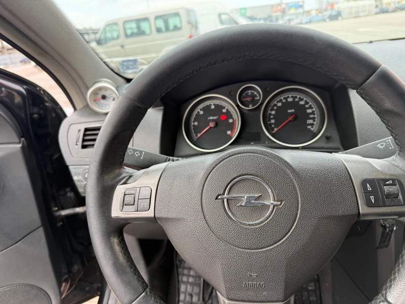 Opel Astra, снимка 10 - Автомобили и джипове - 53584292