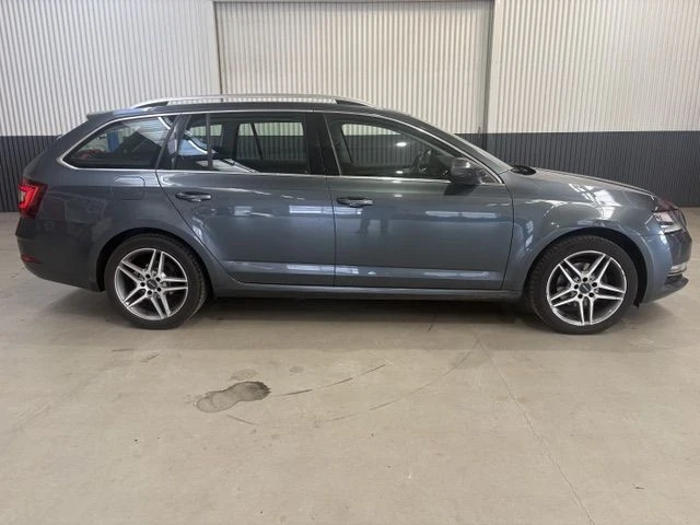Skoda Octavia 1.5 TSI | 150hp | DSG7 | LED , снимка 4 - Автомобили и джипове - 56217105