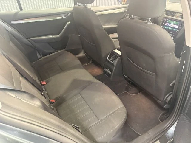Skoda Octavia 1.5 TSI | 150hp | DSG7 | LED , снимка 14 - Автомобили и джипове - 56217105