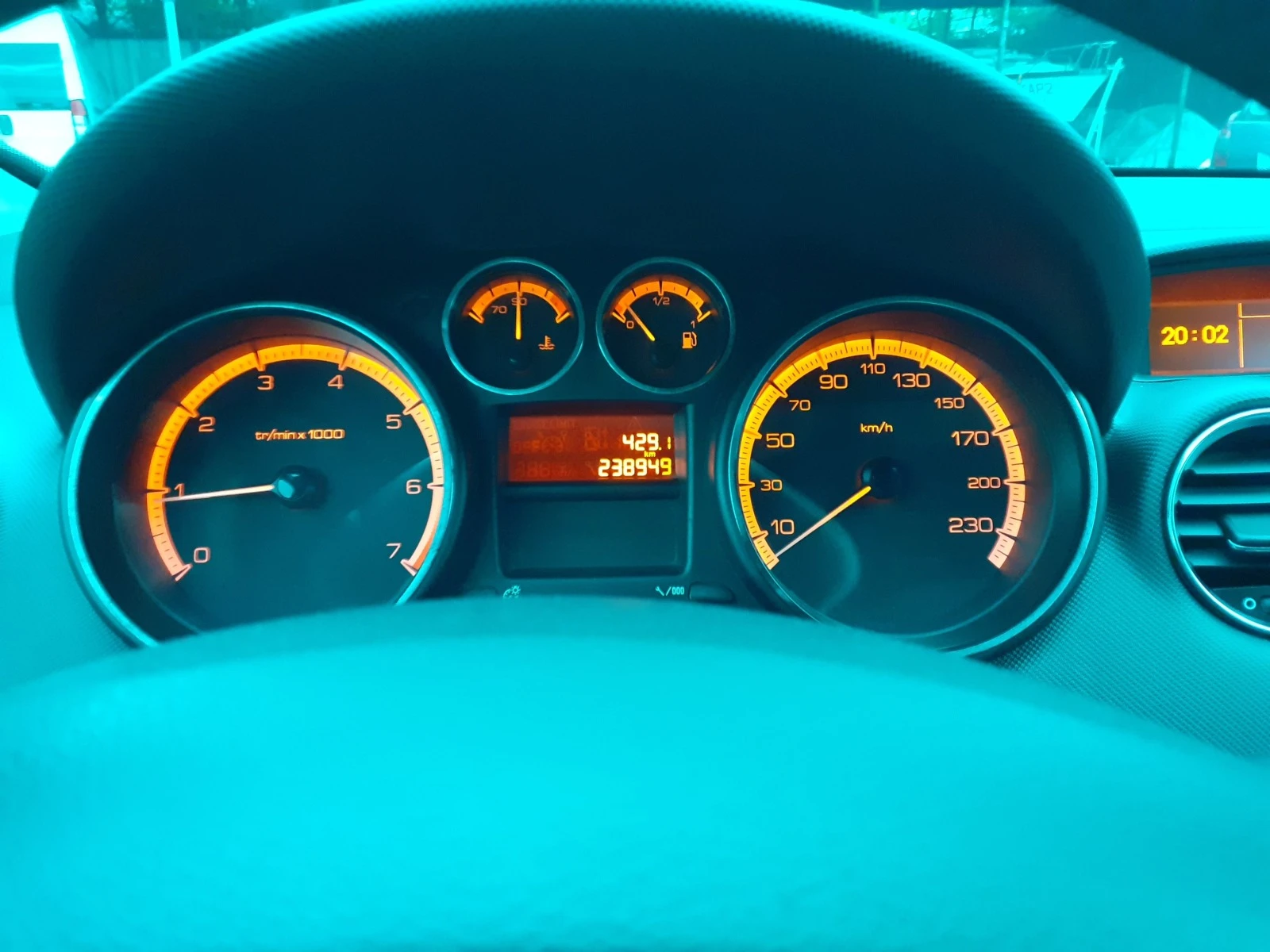 Peugeot 308 1.6i БЕНЗИН/ГАЗ | Mobile.bg — изображение 16