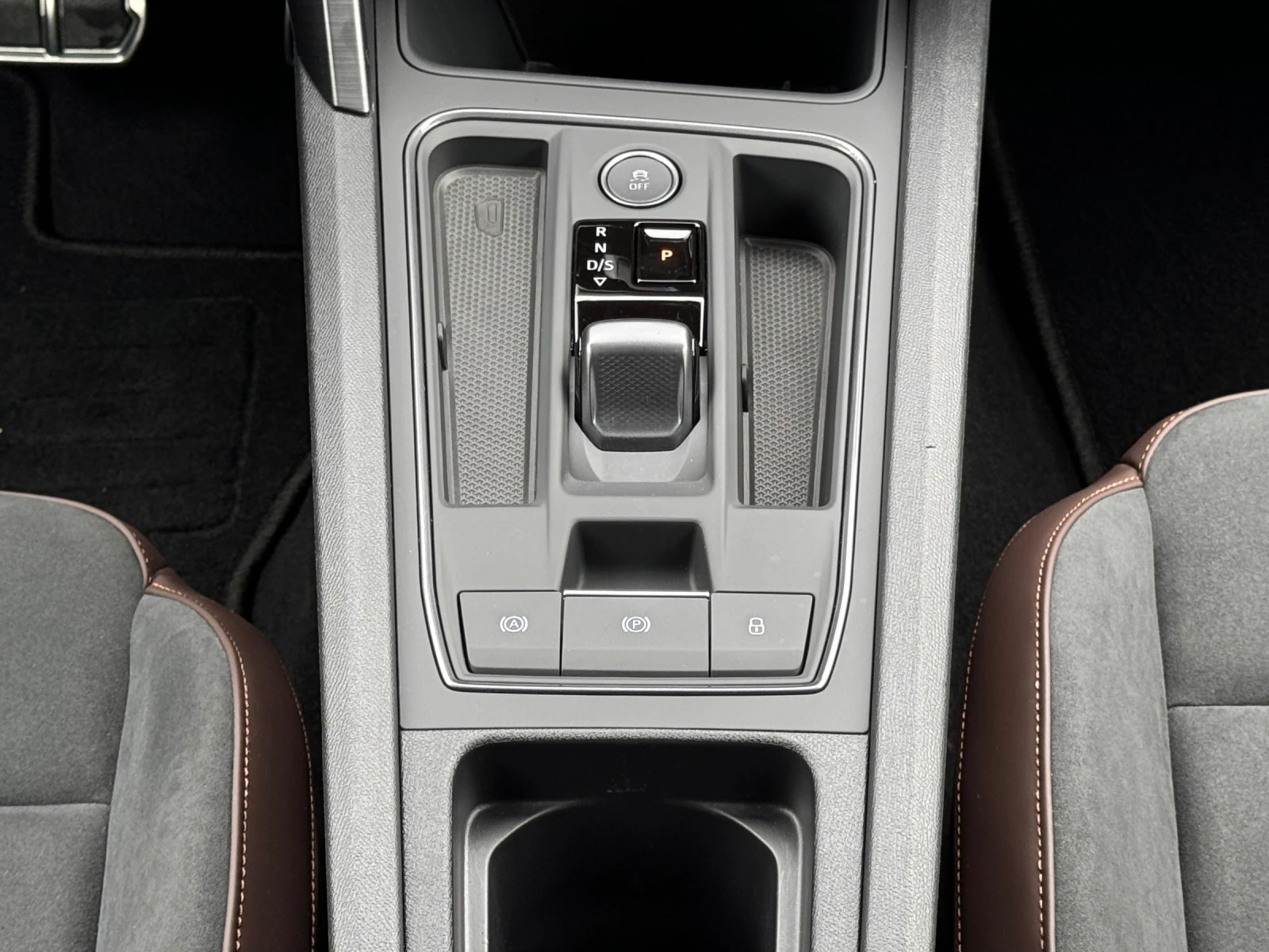 Cupra Formentor 2.5 TSI* VZ5* TAIGA EDITION* BEATS* 049/999*  | Mobile.bg   12