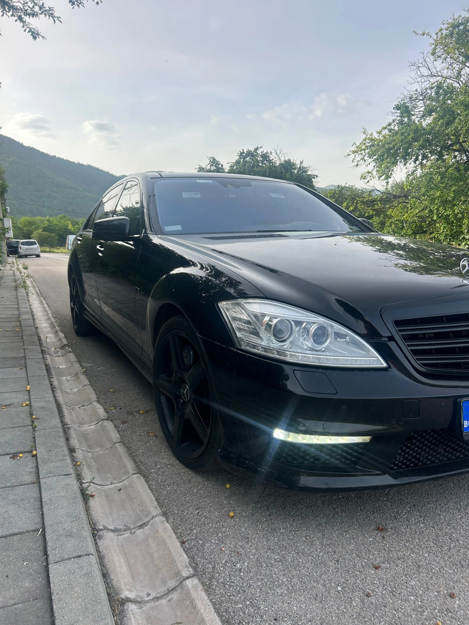 Mercedes-Benz S 63 AMG  - изображение 3