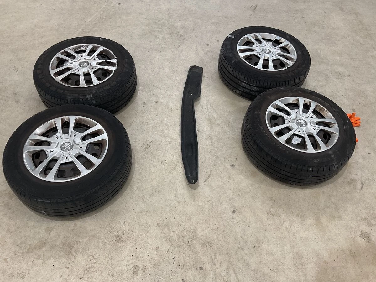 Peugeot Expert 2.0 Blue-HDi Premium Pack Long - изображение 10