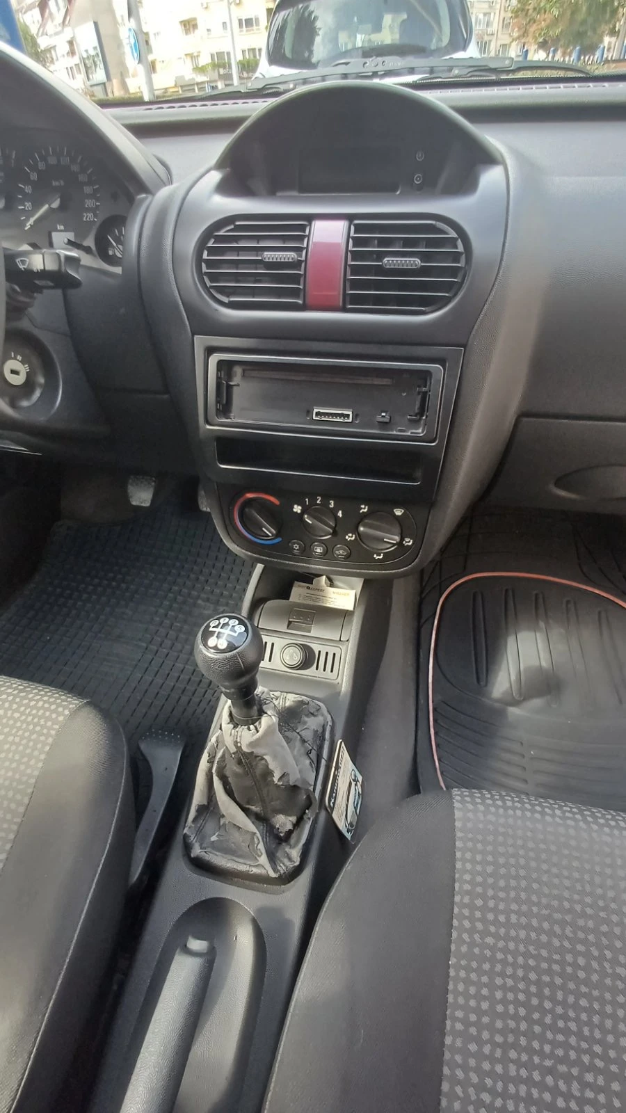 Opel Corsa  - изображение 5