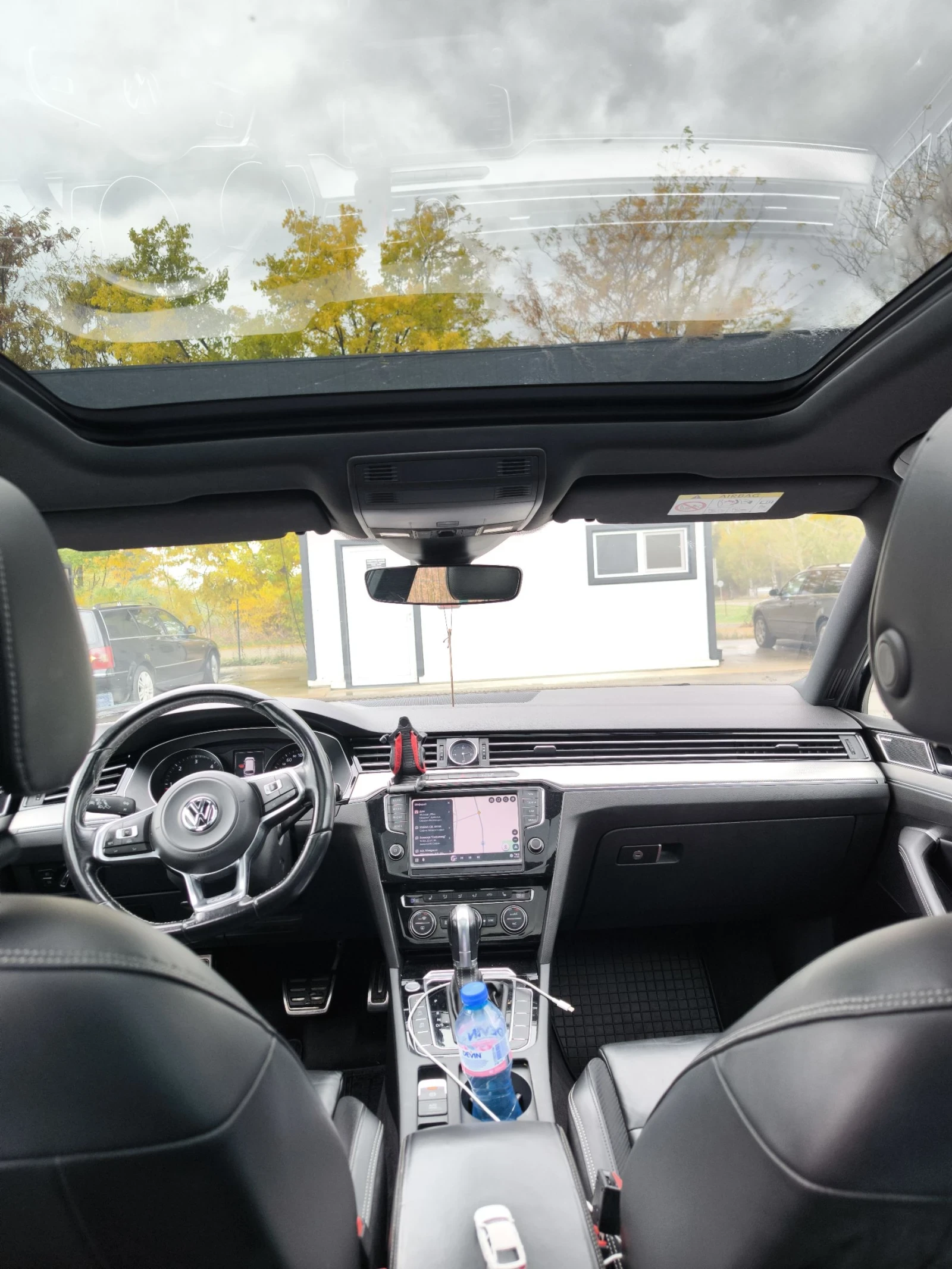 VW Passat 2.0TDI R-LINE - изображение 10