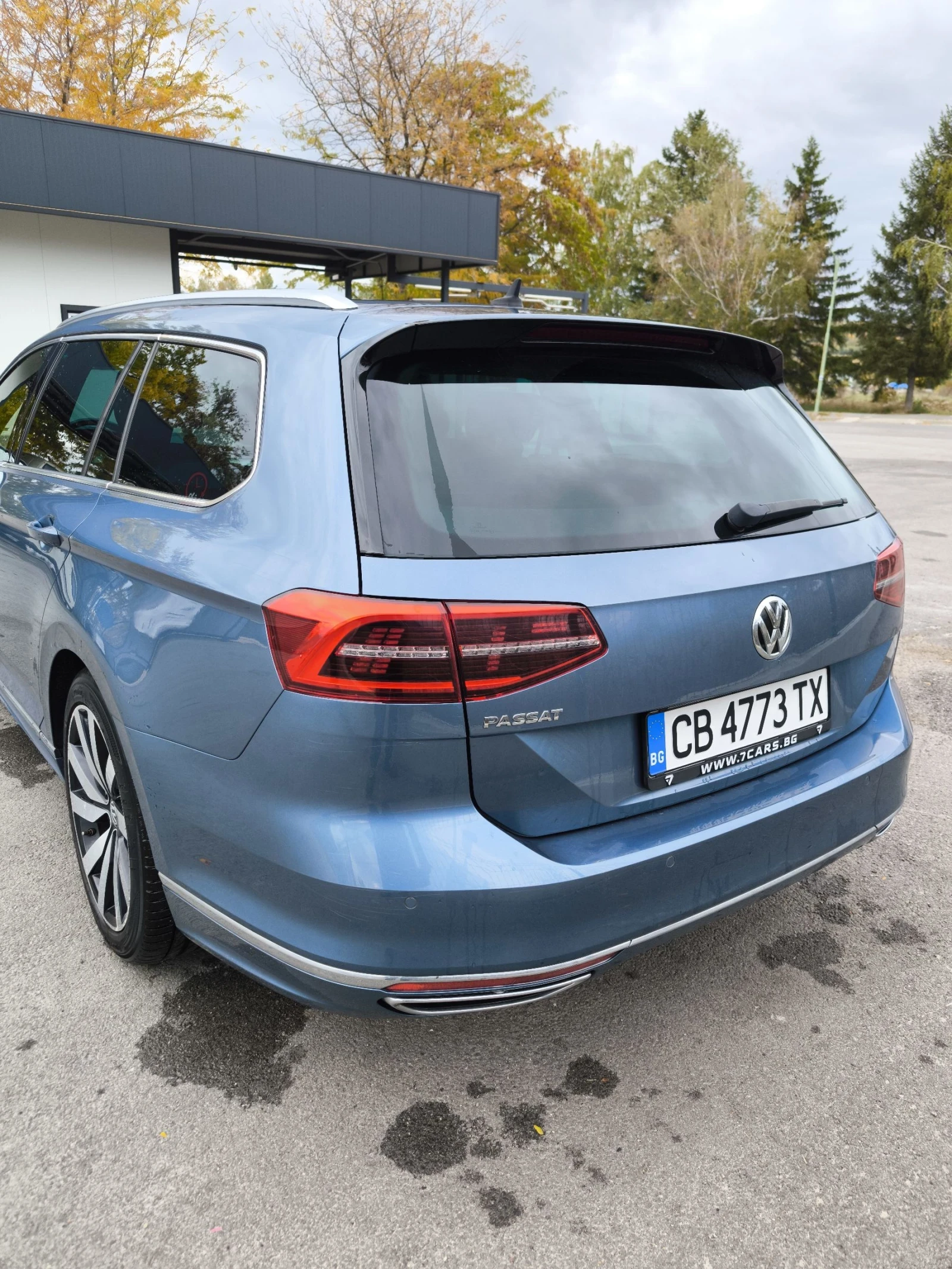 VW Passat 2.0TDI R-LINE - изображение 6
