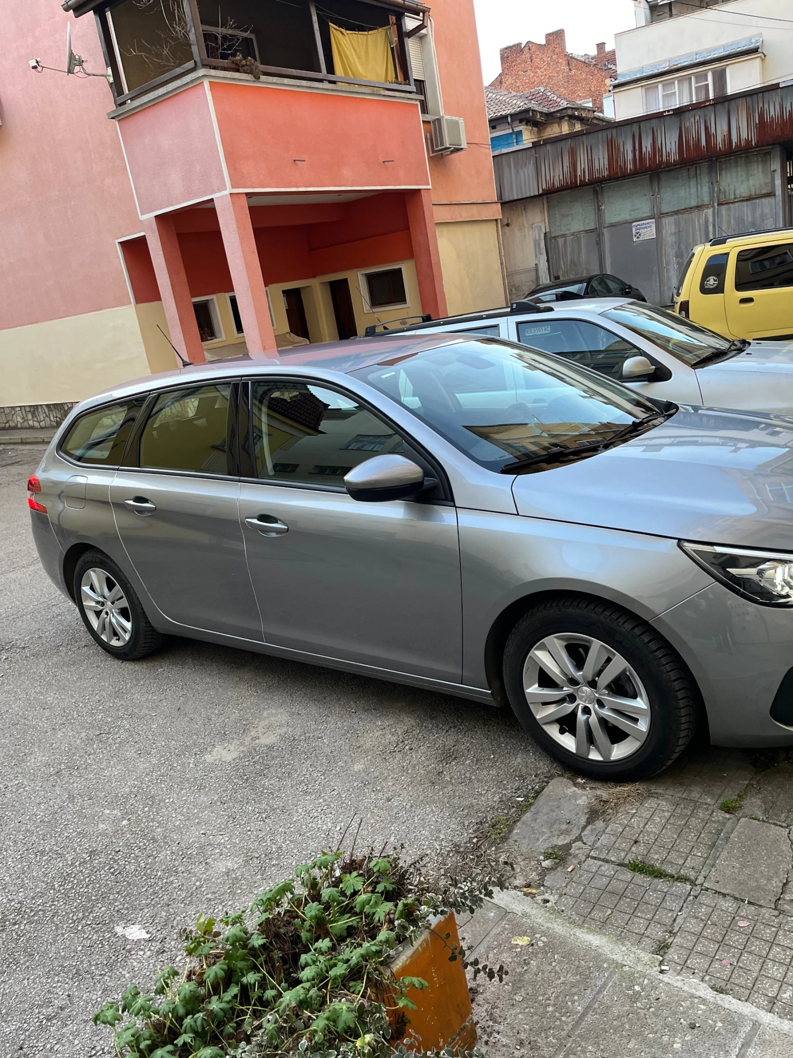 Peugeot 308 1.5 HDI - изображение 2