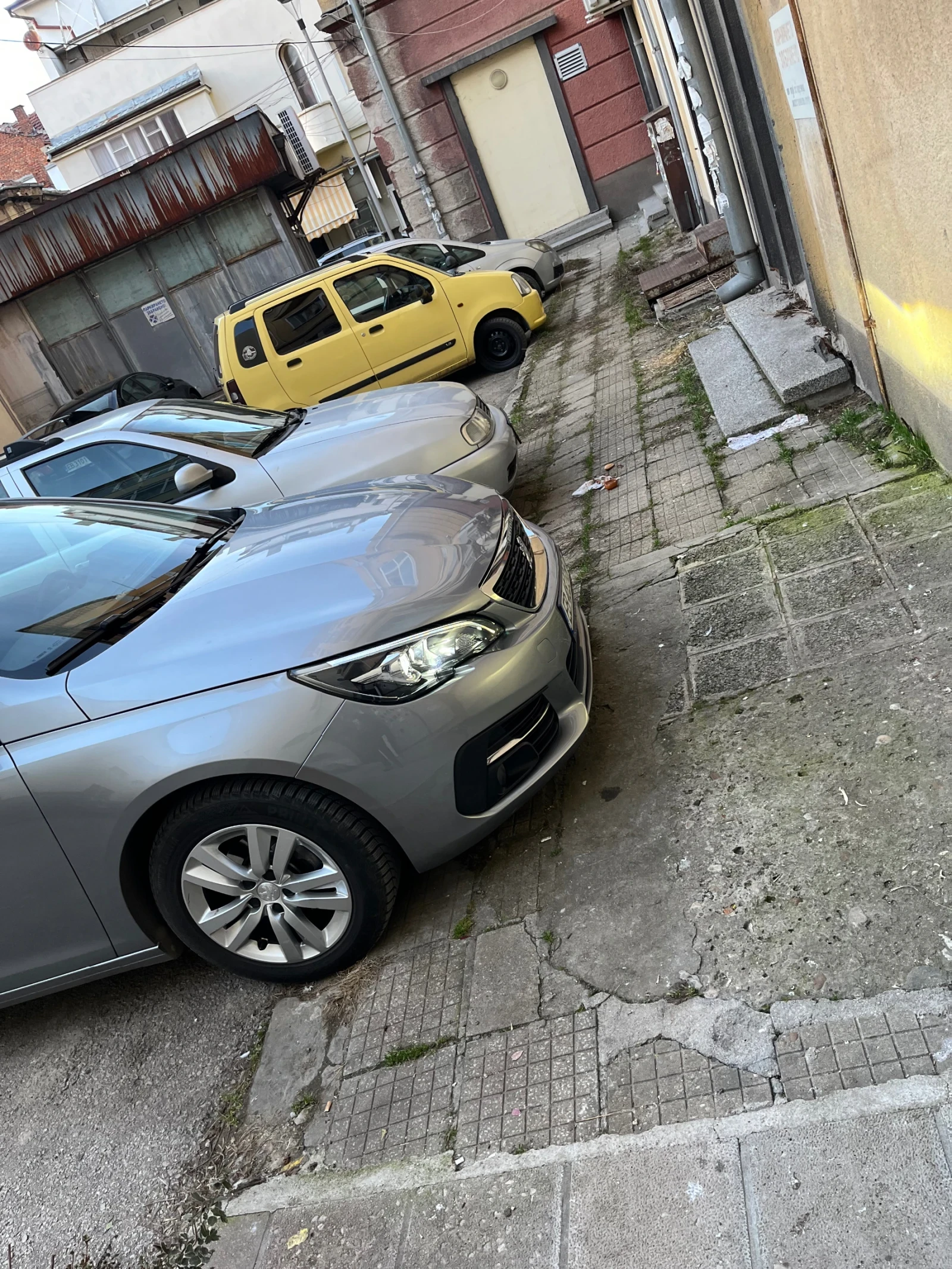 Peugeot 308 1.5 HDI - изображение 3