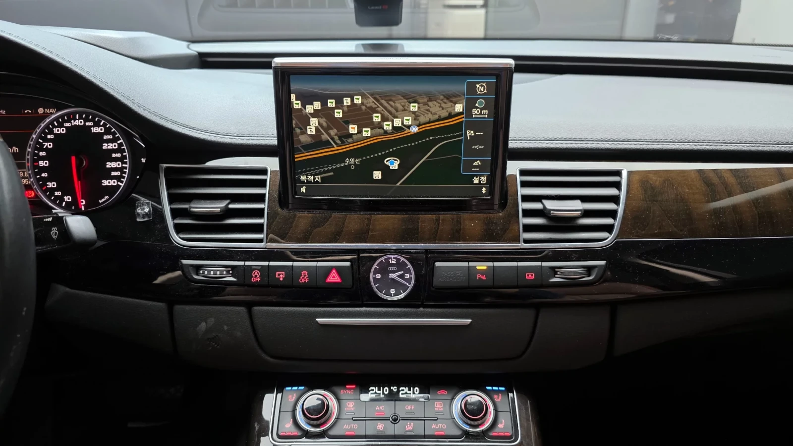 Audi A8 L / TDI / DISTRONIC / MATRIX / FULL , снимка 13 - Автомобили и джипове - 54008546