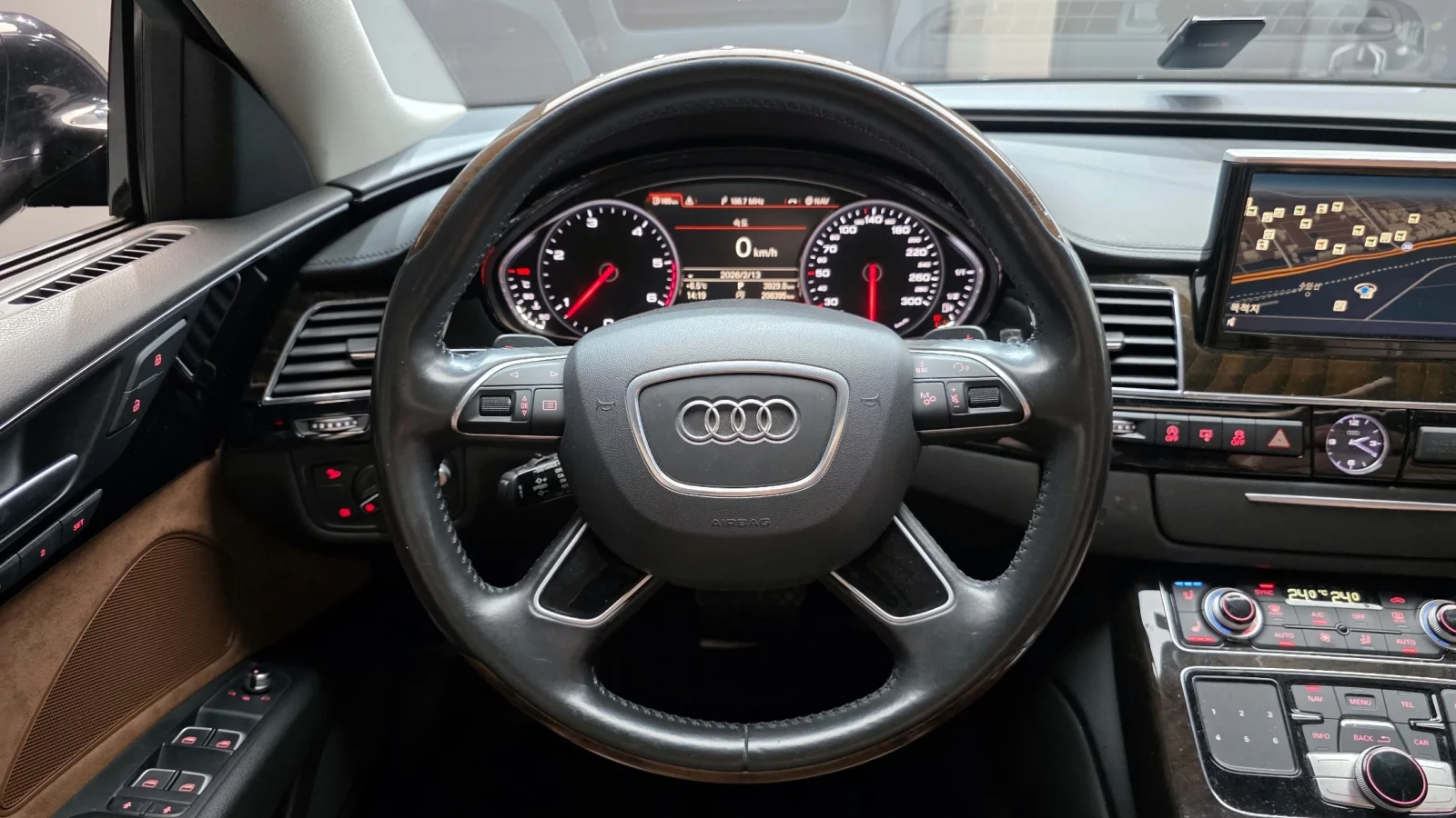 Audi A8 L / TDI / DISTRONIC / MATRIX / FULL , снимка 9 - Автомобили и джипове - 54008546
