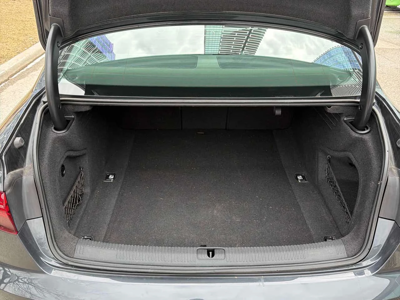 Audi A4 Komfort/ДИСТРОНИК/ПОДГРЕВИ/ШИБИДАХ, снимка 11 - Автомобили и джипове - 54045835