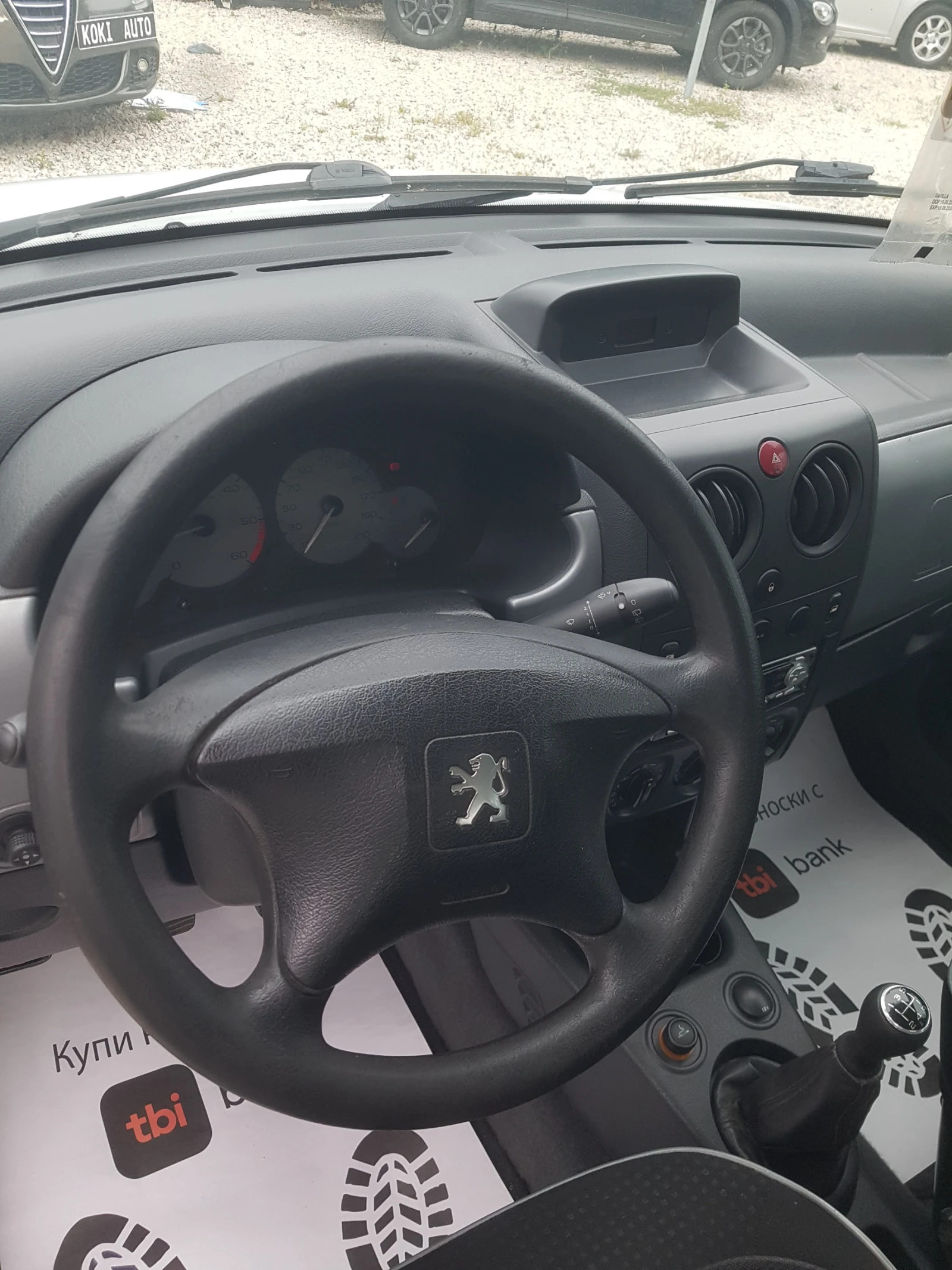 Peugeot Partner 2.0HDI, снимка 6 - Автомобили и джипове - 54482110
