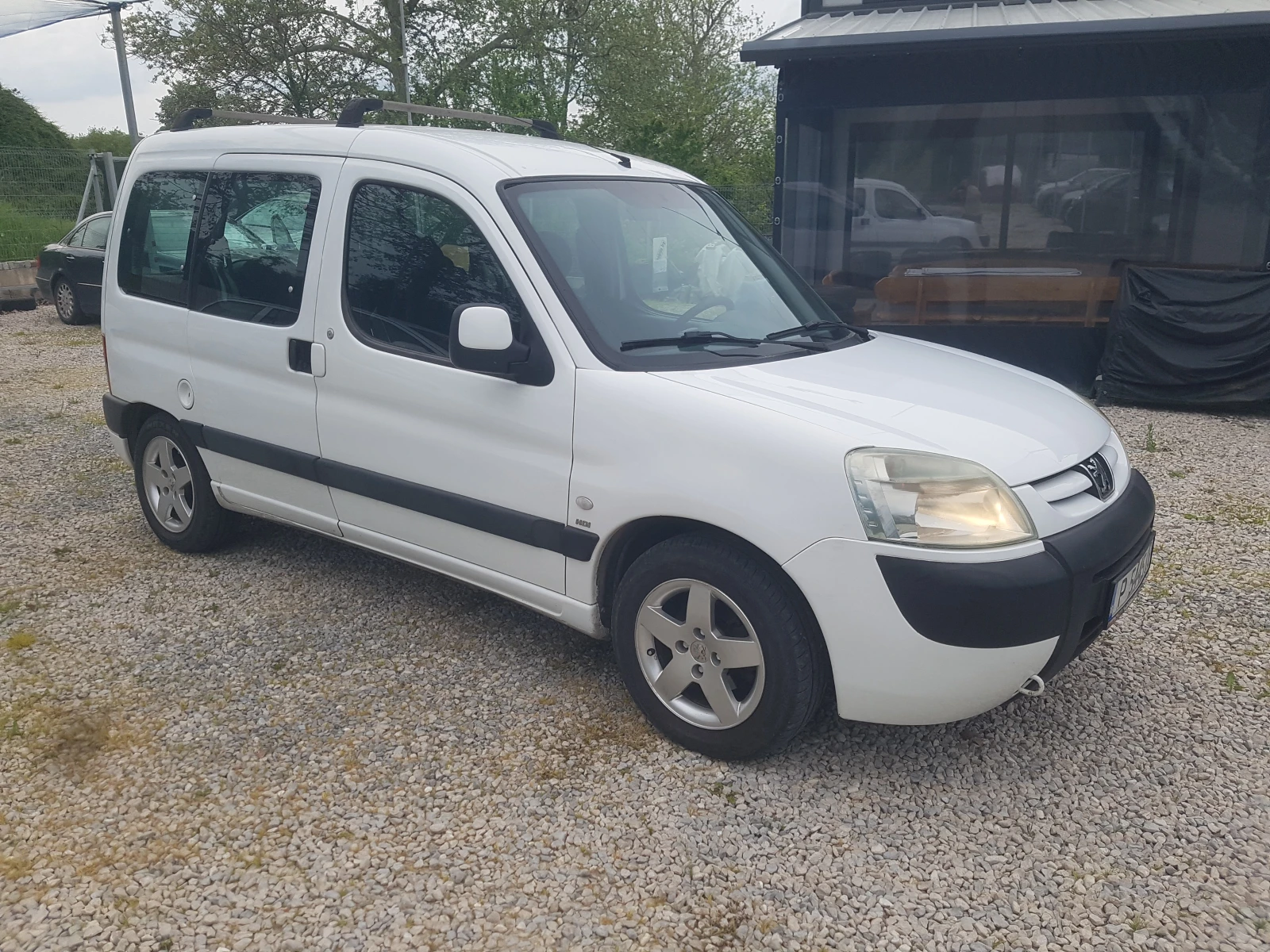 Peugeot Partner 2.0HDI, снимка 3 - Автомобили и джипове - 54482110