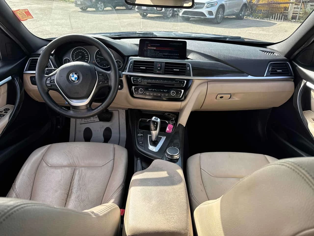BMW 330 * 330i xDrive * CARFAX * ЦЕНА ДО БГ, снимка 16 - Автомобили и джипове - 54681767