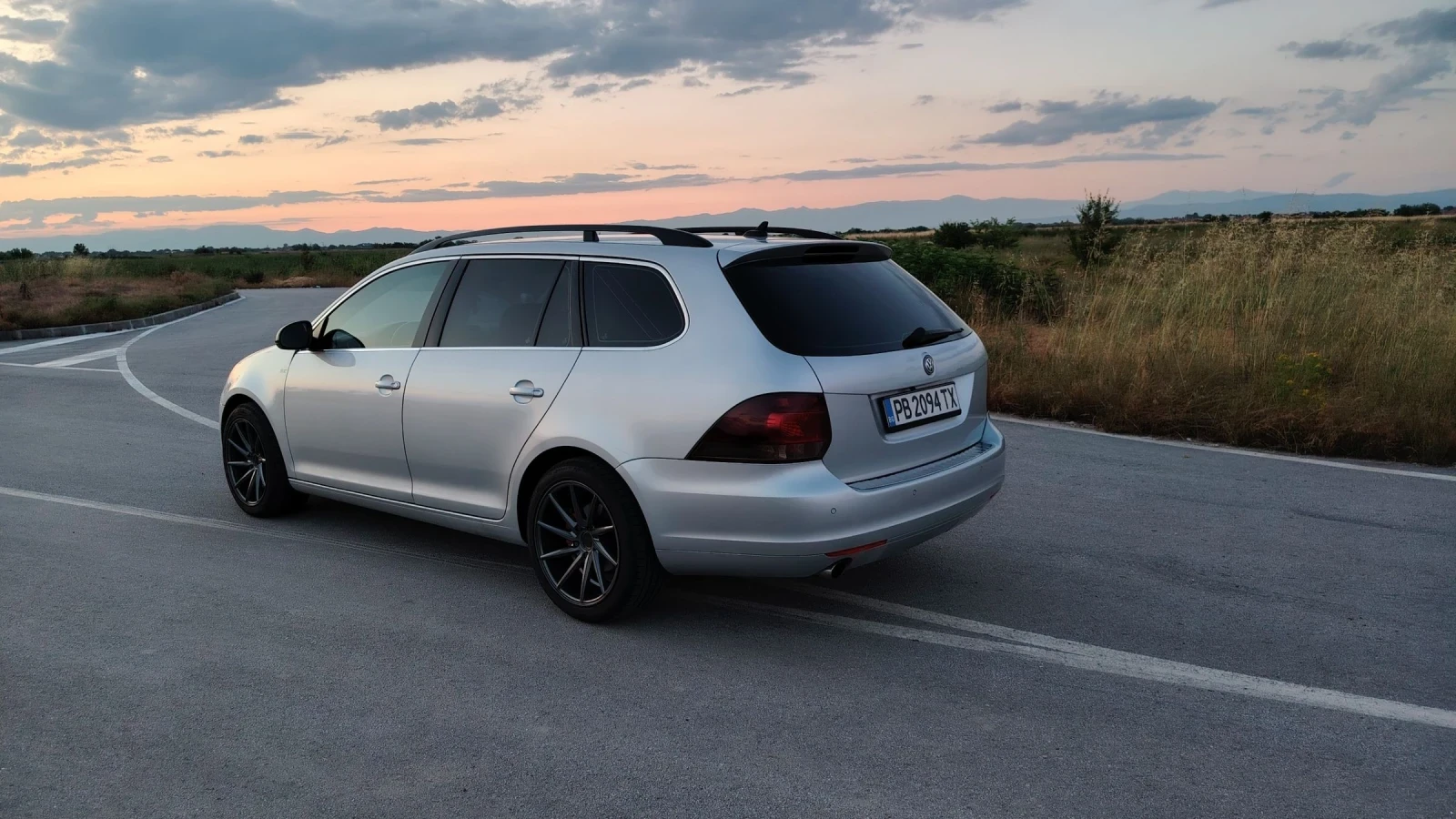 VW Golf 1.6TDI Variant , снимка 4 - Автомобили и джипове - 54812244