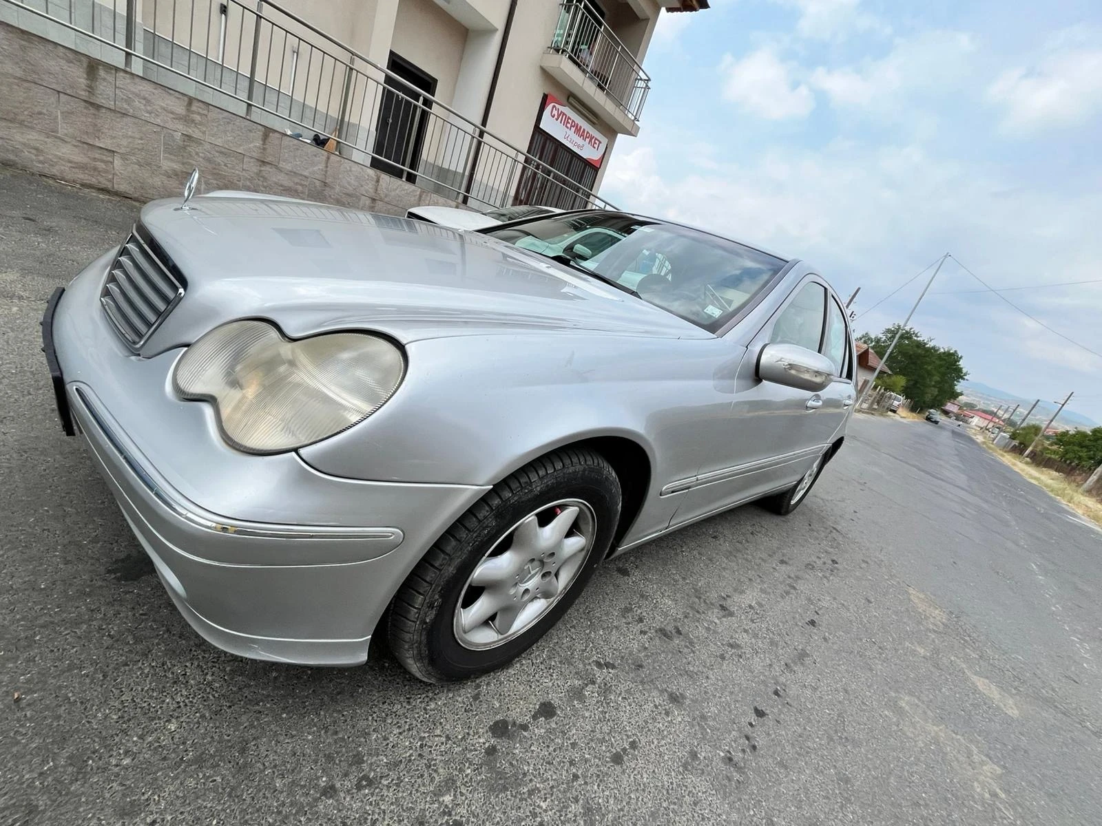Mercedes-Benz C 220, снимка 2 - Автомобили и джипове - 54863746