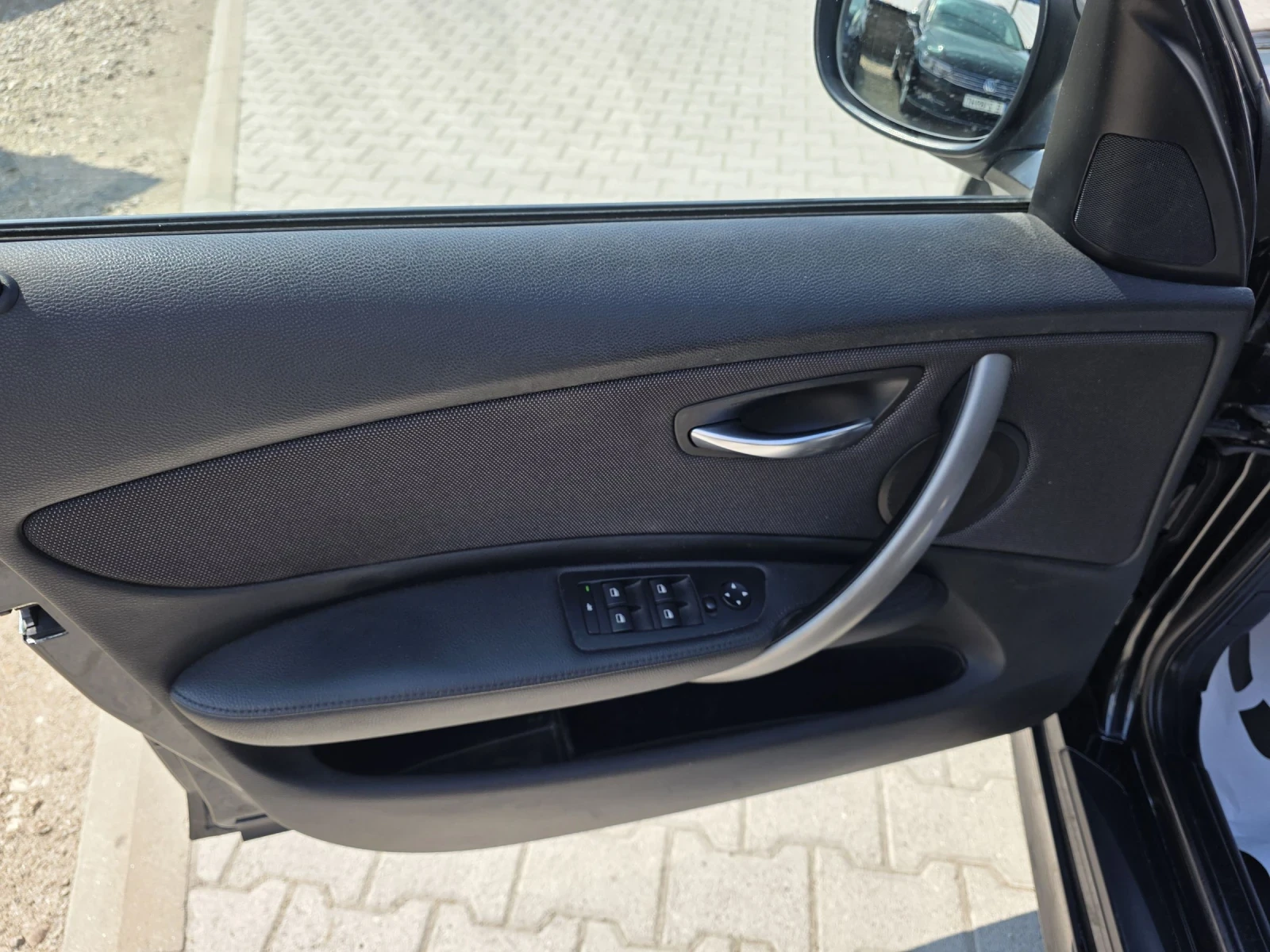 BMW 118 2.0D Euro5A Лизинг, снимка 11 - Автомобили и джипове - 55008195