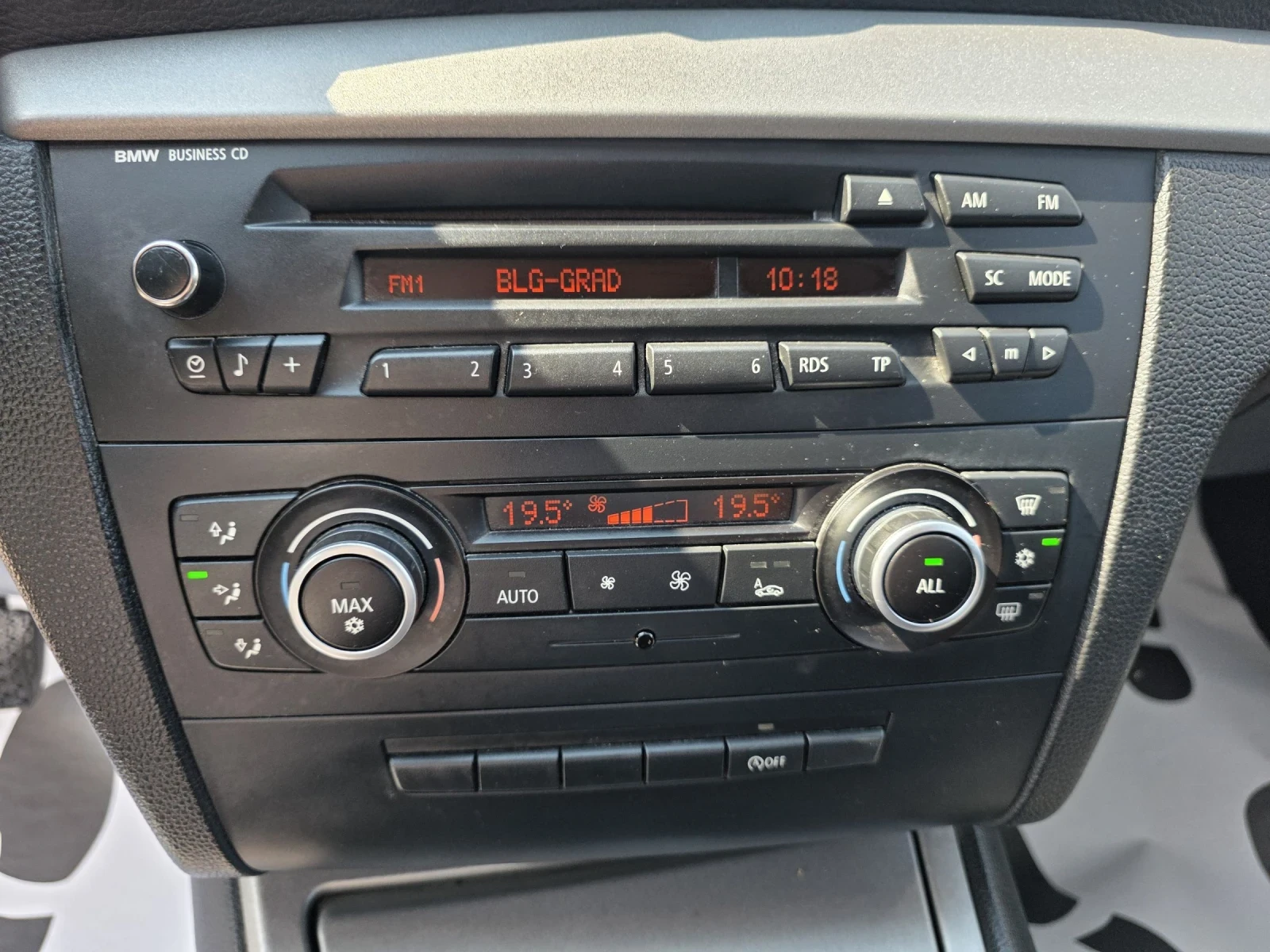 BMW 118 2.0D Euro5A Лизинг, снимка 16 - Автомобили и джипове - 55008195