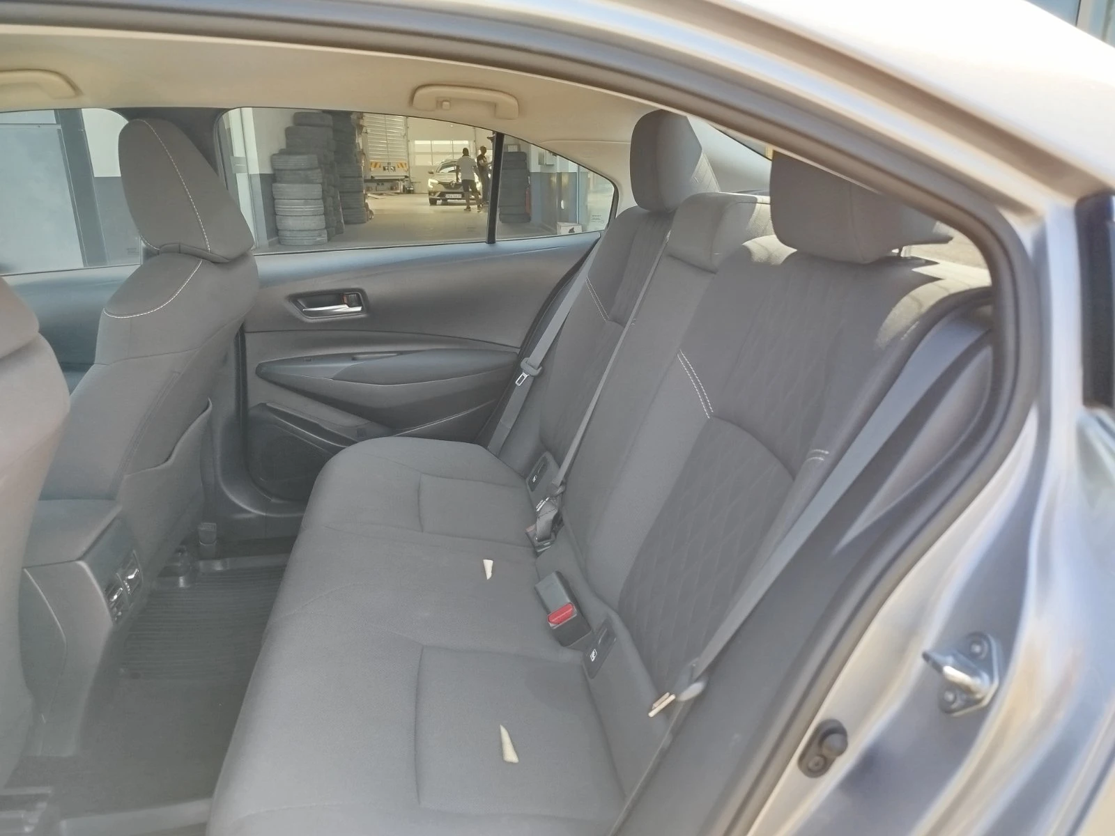 Toyota Corolla 1.8Hybrid/ 122к.с./ E-CVT, снимка 15 - Автомобили и джипове - 55186742